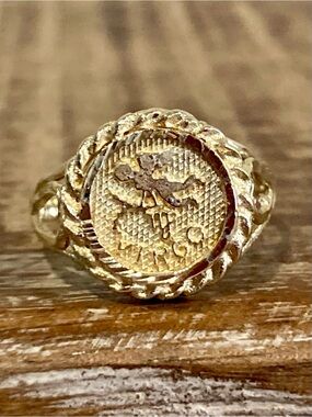 10K Gold Coin Signet Ring Virgo Horoscope Size 7.5